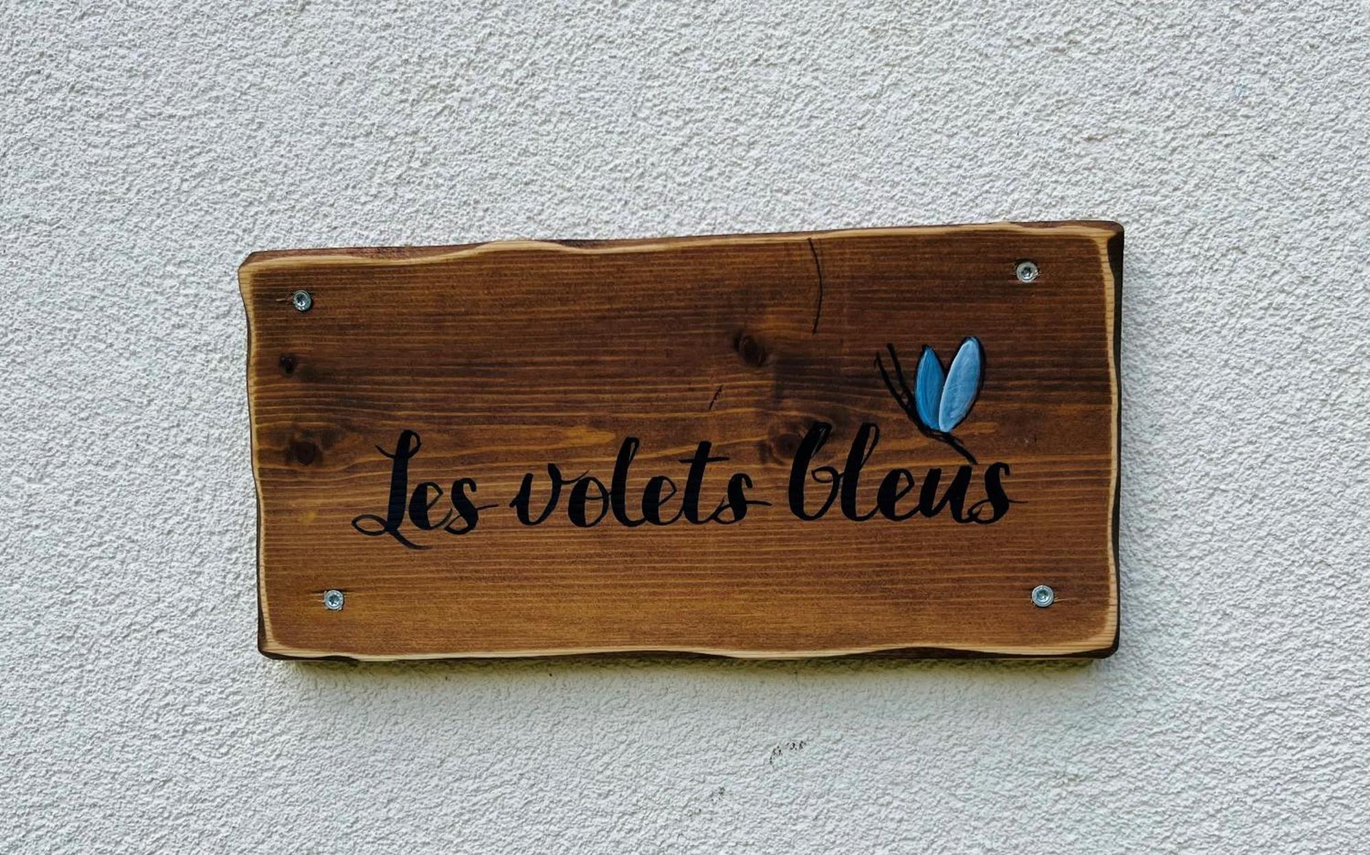 Les Volets Bleus Villa Parmain Exterior foto